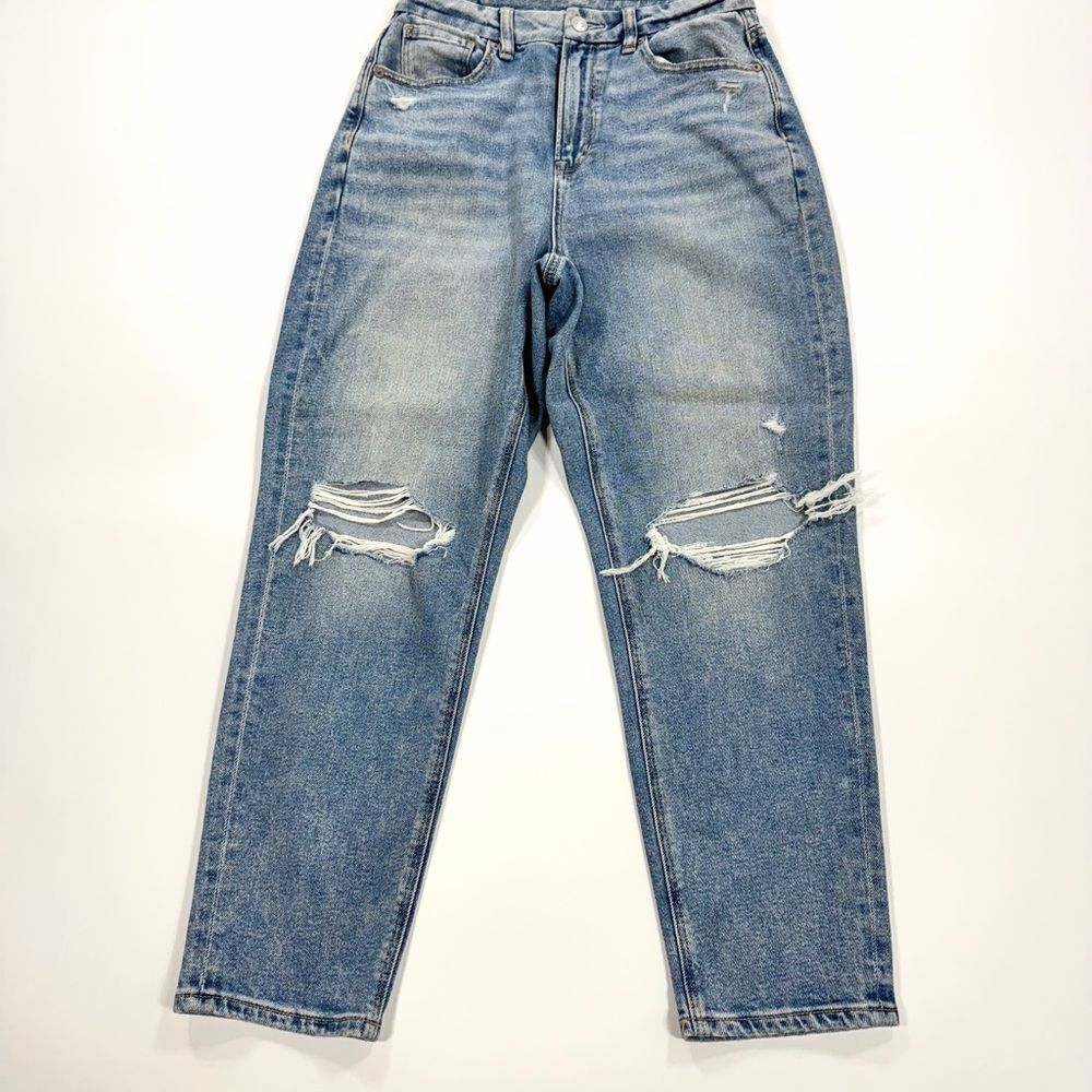 American Eagle Outfitters Light Blue Relaxed Jeans